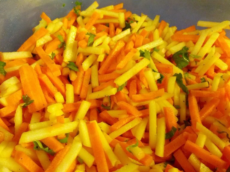 Apple Carrot Salad
