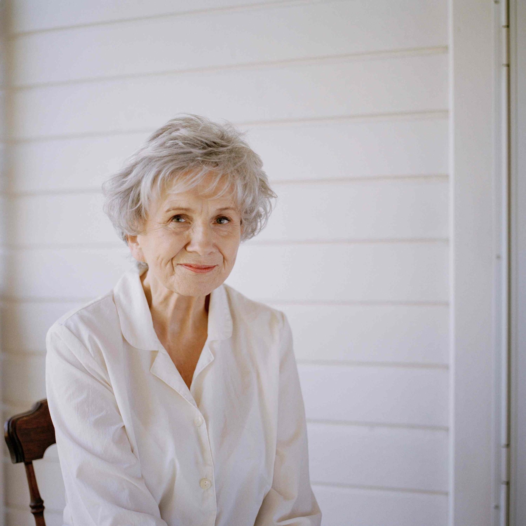 Growing Up in Nobel Literature Award winner Alice Munro's hometown 